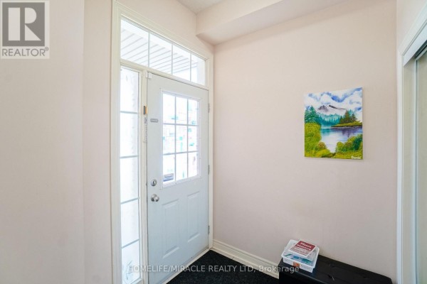 Primary Bedroom - 824 Khan Crescent, Mississauga, ON L5V2R2 Photo 5