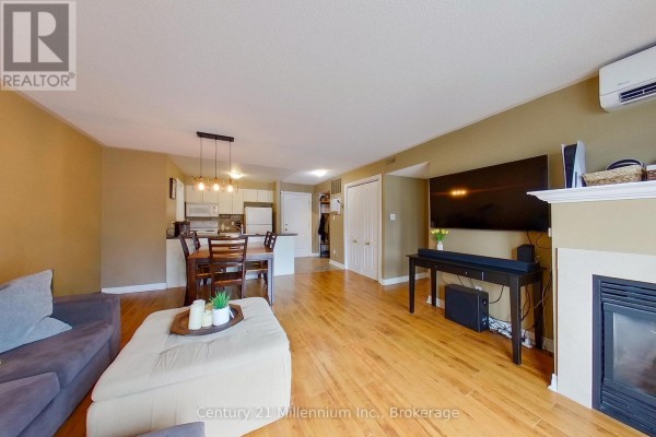 Bedroom - 825 - 34 Dawson Drive, Collingwood, ON L9Y5B4 Photo 4