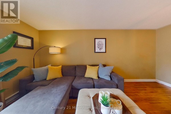 Bedroom 2 - 825 - 34 Dawson Drive, Collingwood, ON L9Y5B4 Photo 5