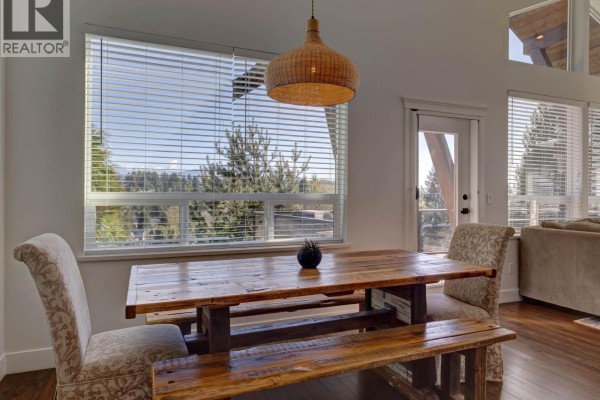 825 Bayview Heights Road, Gibsons, BC V0N1V8 Photo 4