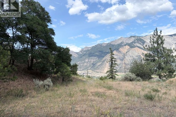 825 Columbia Street, Lillooet, BC V0K1V0 Photo 2