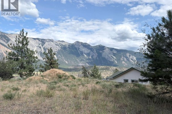 825 Columbia Street, Lillooet, BC V0K1V0 Photo 5