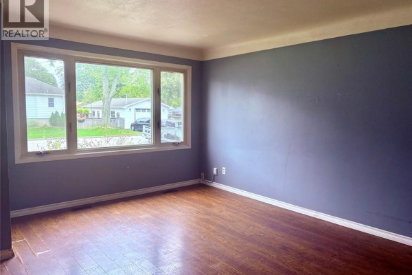 Bedroom - 825 Elizabeth Avenue, Sarnia, ON N7S2V6 Photo 3