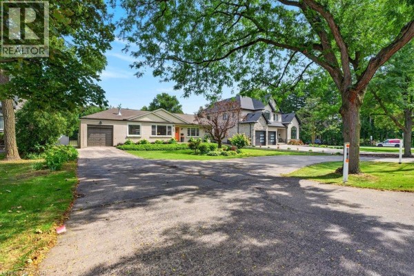 825 King Road, Burlington, ON, photo 3