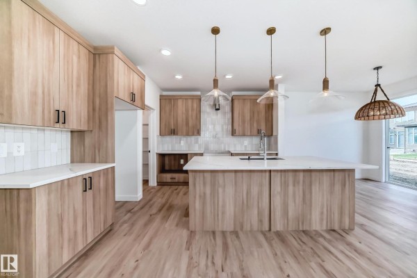 Kitchen - 8255 Kiriak Lo Sw, Edmonton, AB T6W5S2 Photo 3