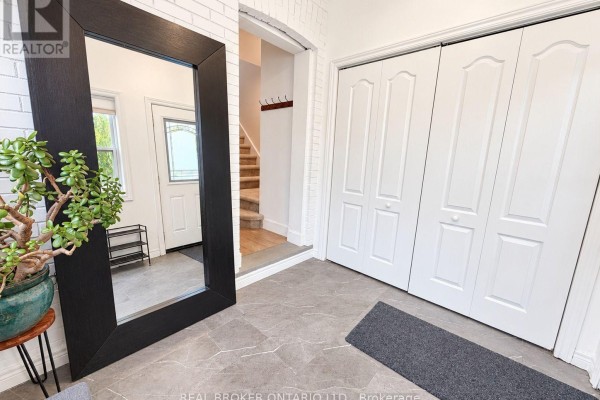 Bedroom - 826 Beach Boulevard, Hamilton, ON L8H6Z5 Photo 4