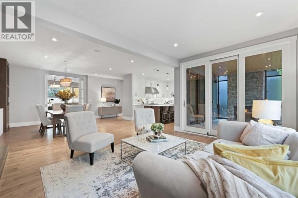 Foyer - 826 Durham Avenue Sw, Calgary, AB T2T5R2 Photo 5