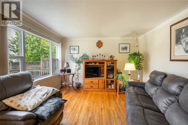 3pc Bathroom - 826 Lynwood Avenue, Sarnia, ON N7T7A4 Photo 5