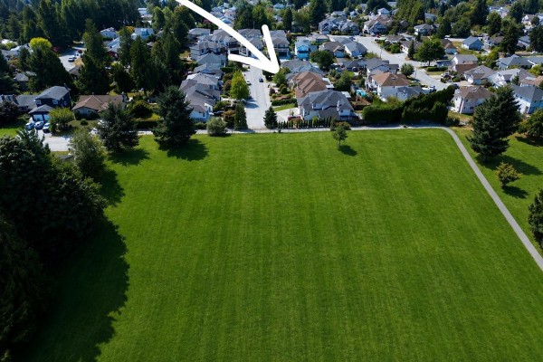 8263 Bowyer Drive, Mission, BC V2V6V9 Photo 5