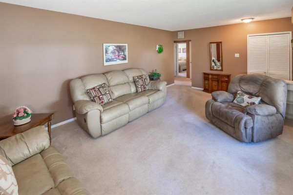 Bedroom - 827 Peake Avenue, Winnipeg, MB R2C1M2 Photo 4