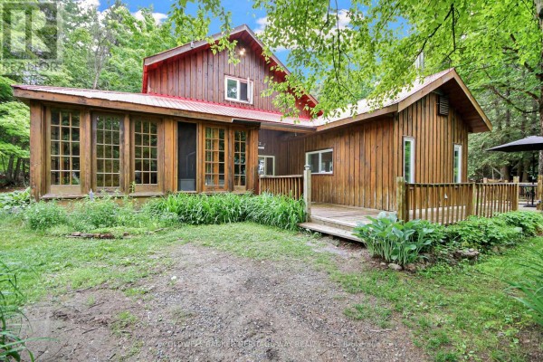 828 Ashby Road, Lanark Highlands, ON, photo 3