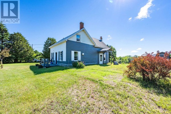 828 Cemetery Road, Lanark Highlands, ON K0G1K0 Photo 2