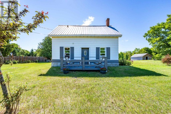 828 Cemetery Road, Lanark Highlands, ON K0G1K0 Photo 4