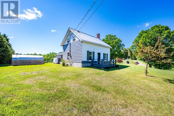 828 Cemetery Road, Lanark Highlands, ON K0G1K0 Photo 5