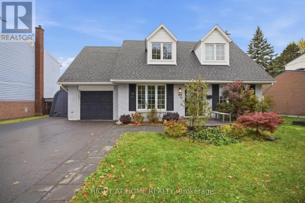 828 Eastvale Drive, Ottawa