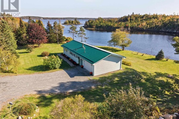 Bedroom - 8280 Highway #7, Musquodoboit Harbour, NS B0J2L0 Photo 5