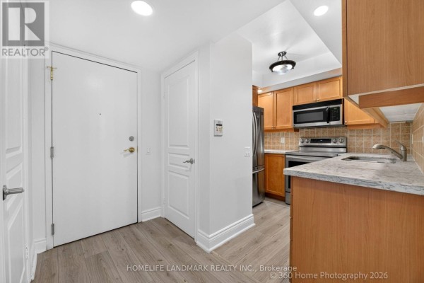 Foyer - 829 - 15 Northtown Way, Toronto, ON M2N7A2 Photo 5