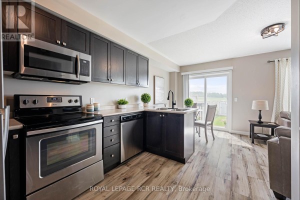 Bedroom 2 - 829 Cook Crescent, Shelburne, ON L9V3T9 Photo 5