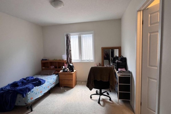 8294 Elderberry Drive, Niagara Falls, ON, photo 3