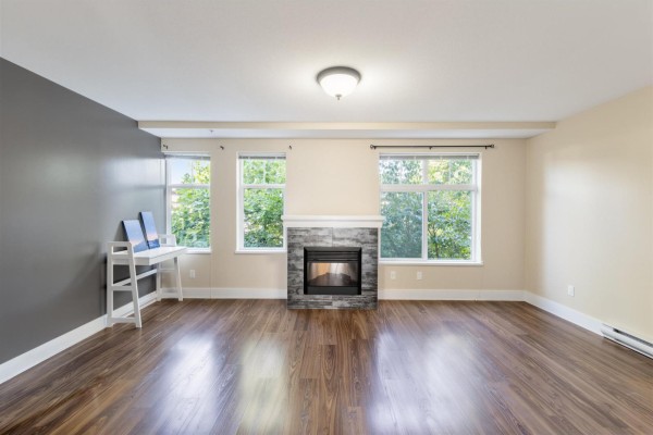 83 15833 26 Avenue, Surrey, BC V3S2X5 Photo 3