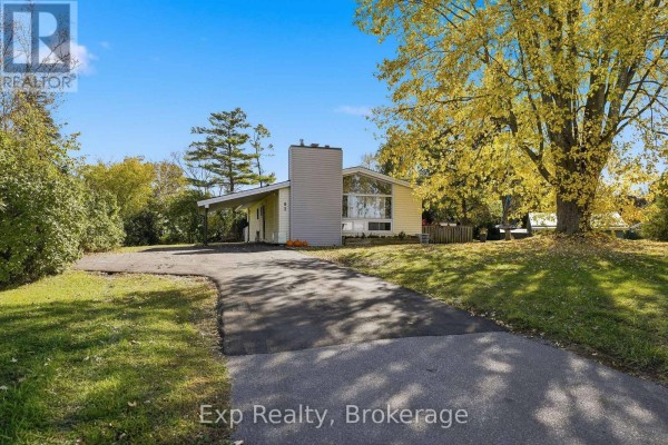Sunroom - 83 Carrying Place Road, Quinte West, ON K8V5P7 Photo 2