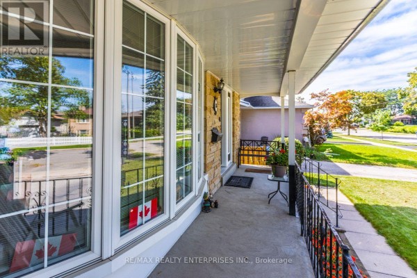 Kitchen - 83 Carsbrooke Road, Toronto, ON M9C3C7 Photo 3