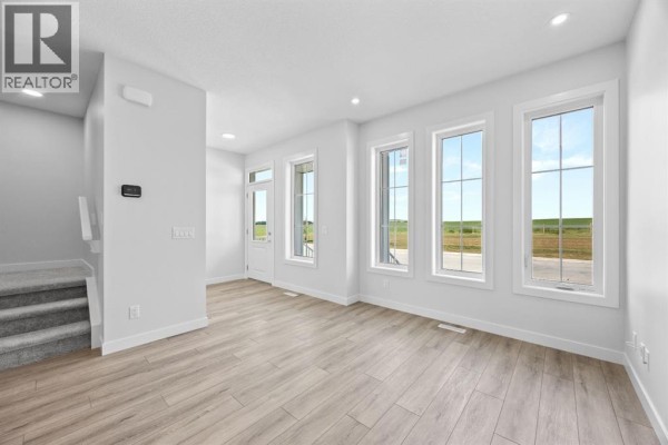 Kitchen - 83 Hotchkiss Way Se, Calgary, AB T3S0V2 Photo 4