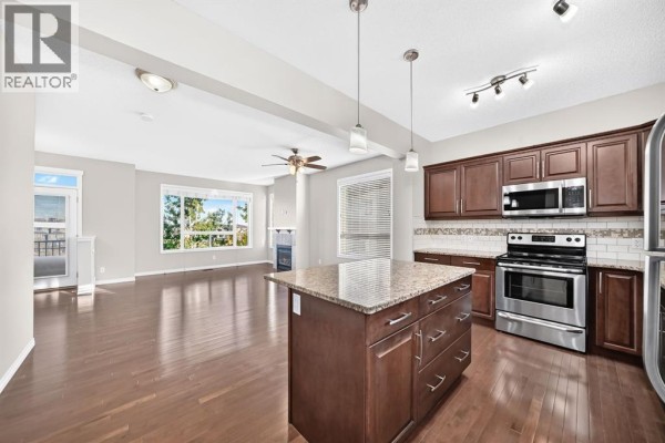 Pantry - 83 Kincora Heath Nw, Calgary, AB T3R0G6 Photo 4