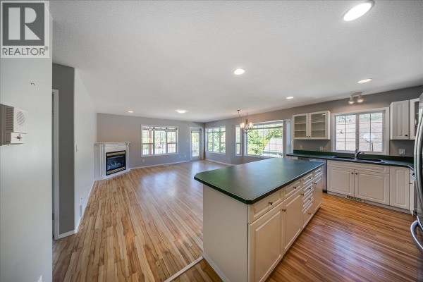 Other - 83 Kootenay Avenue S, Fruitvale, BC V0G1L0 Photo 2