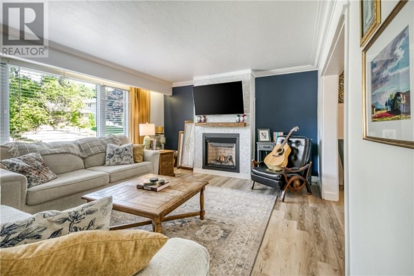 83 Lakeview Drive, Sudbury, ON P3E2B7 Photo 5