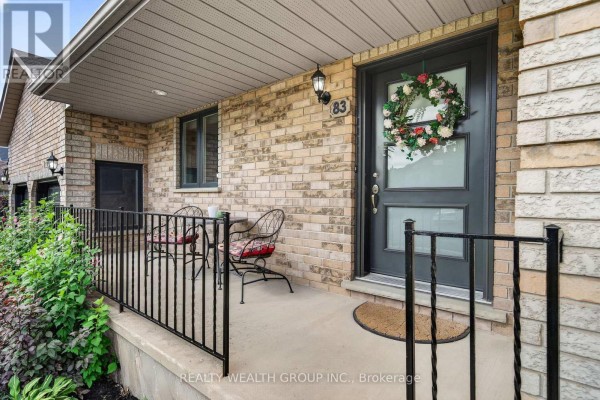 83 Logan Court, Barrie, ON, photo 3