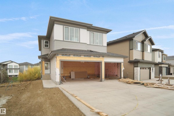 83 Meadowgrove Ln, Spruce Grove, AB, photo 2