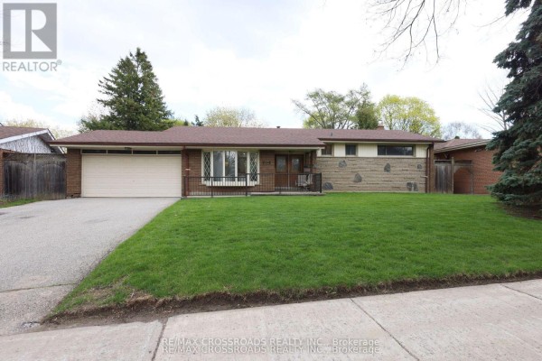 83 Pegasus Trail, Toronto, ON, photo 2