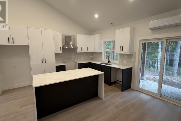 4pc Bathroom - 83 Pinewood Drive, East Hants, NS B0N1Z0 Photo 4