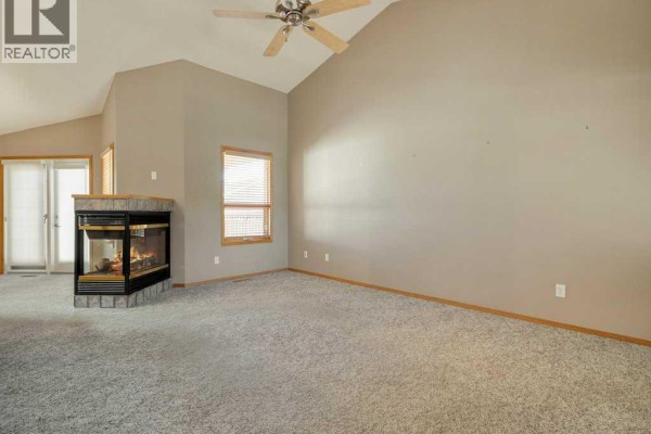 Bedroom - 83 Rivergreen Road W, Lethbridge, AB T1K7Y1 Photo 5