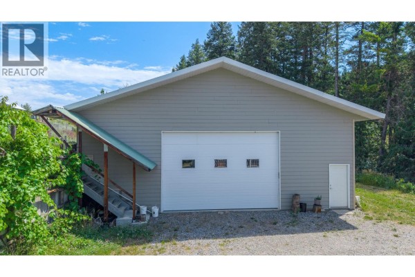 Family room - 830 16th Avenue S, Creston, BC V0B1G3 Photo 3