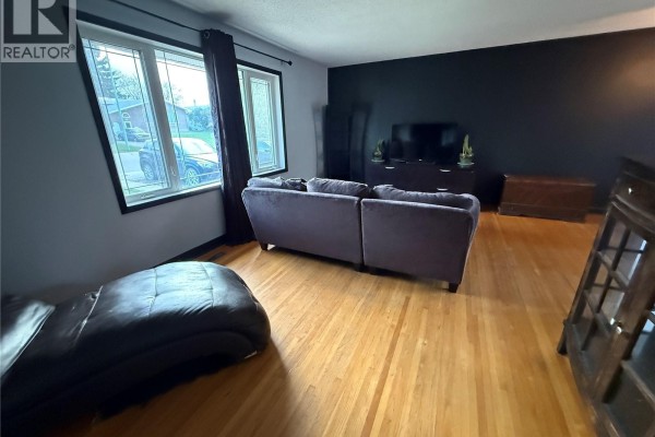 Kitchen - 830 20th Street W, Prince Albert, SK S6V4H6 Photo 2