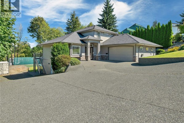 830 Pinecrest Rd, Campbell River, BC, photo 2