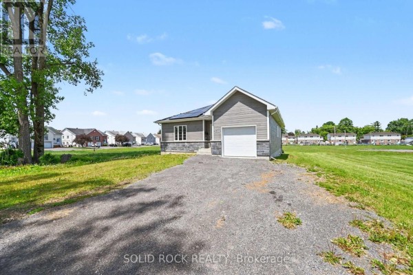 830 Portelance Avenue, Hawkesbury, ON K6A2Z4 Photo 3