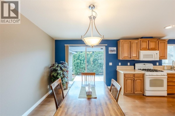 Bedroom - 8300 Gallagher Lk Frontage Road Unit# 7, Oliver, BC V0H1T2 Photo 4