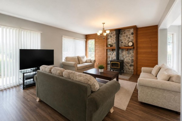 8309 Thompson Road, Mission, BC V0M1G0 Photo 2
