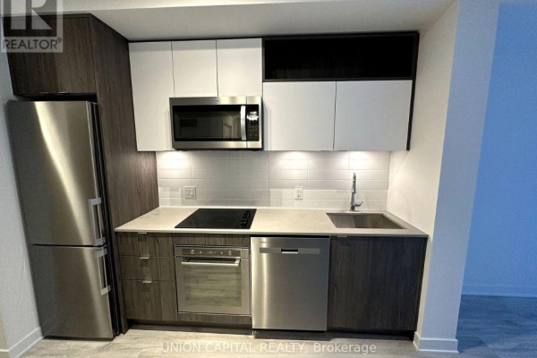 831 - 60 Princess Street, Toronto, ON M5A2C7 Photo 3