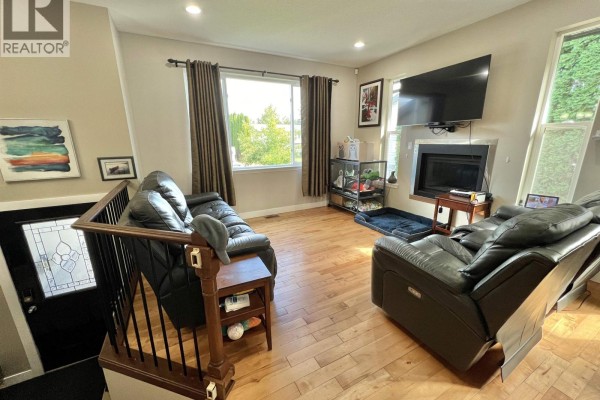 Bedroom 3 - 831 Funn Street, Quesnel, BC V2J5B2 Photo 4