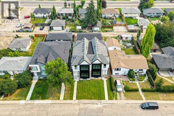 8310 34 Avenue Nw, Calgary, AB, photo 3