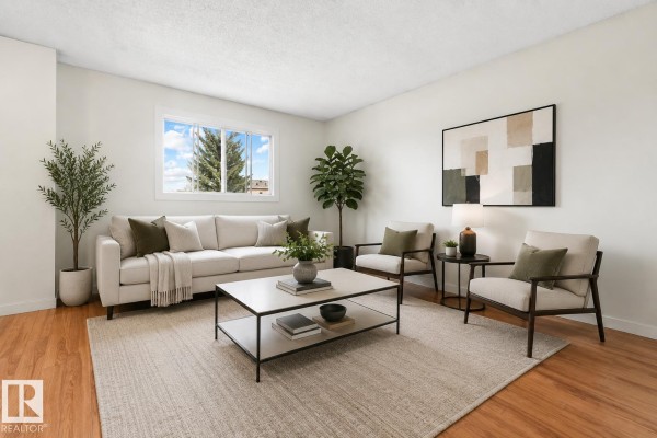 8313 156 Av Nw, Edmonton, AB T5Z2R3 Photo 5