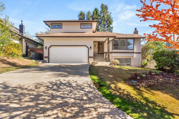 832 165 Street, Surrey, BC V4A9B9 Photo 2