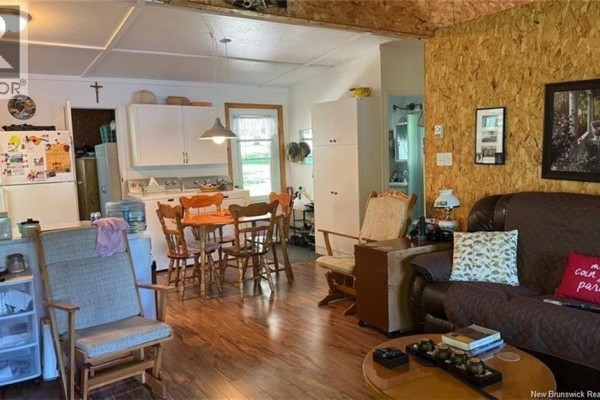 Living room - 832 Route 215, Lac Unique, NB E7A1G9 Photo 4