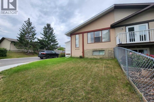 8329 Centre Street Nw, Calgary, AB, photo 2
