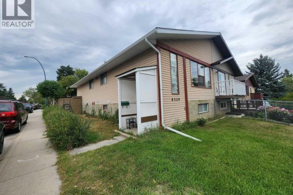 8329 Centre Street Nw, Calgary, AB, photo 3