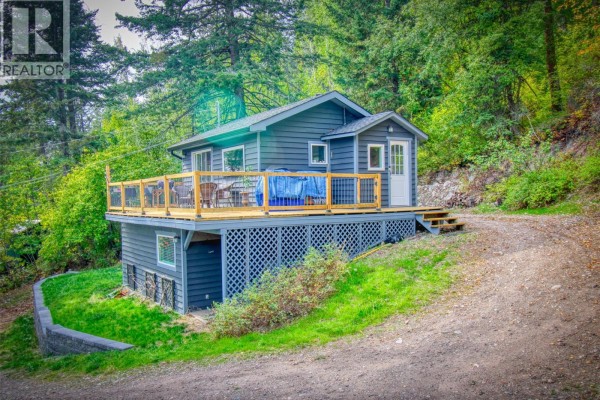 Foyer - 834 Udell Road, Vernon, BC V1H2E3 Photo 5